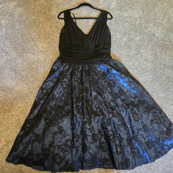 Dress Barn Black and Blue Cocktail Dress - Picture 1 of 5